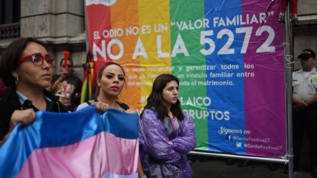 Guatemala eleva penas por aborto y prohíbe el matrimonio homosexual